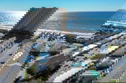 Foto 41 - Beachside Stay w/ Pool & Beach Access + Free Attraction Tickets!