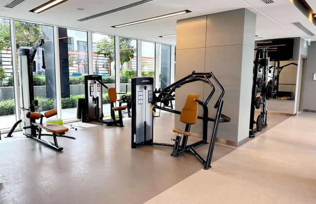 Luxury 2BR at Harbour Gate - Foto 26