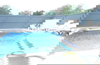 Foto 2 - Marina Vila Apartment With Pool