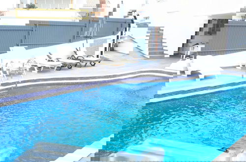Foto 1 - Marina Vila Apartment With Pool