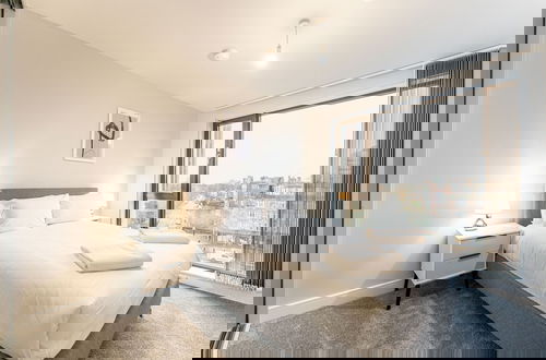 Foto 18 - Luxury 2-bedroom Apartment in St Martin s Place BMH