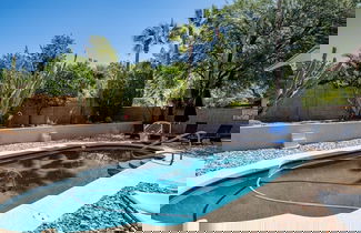 Foto 1 - North Phoenix 4 Bdrm Vacation Home W/pool & Games!
