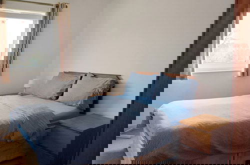 Photo 7 - Bushwood, Ldn 2bed Apt-balcony-parking