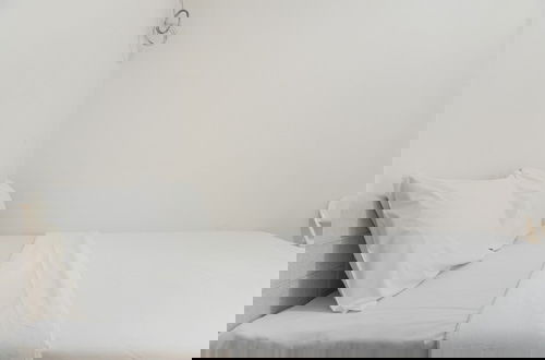 Foto 7 - Homey And Minimalist Studio At Loftvilles City Apartment