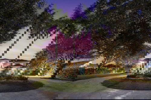 Foto 75 - Luxurious 6-Bedroom Villa with Pool & Games