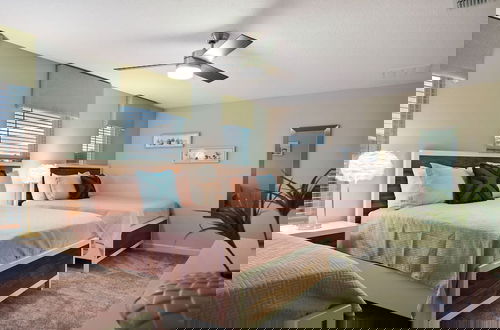 Foto 31 - Home 9 Bed Themed Rooms Pool Storey Lake