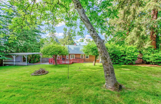 Private park in a cozy home next to I-90 huge yard - Photo 34