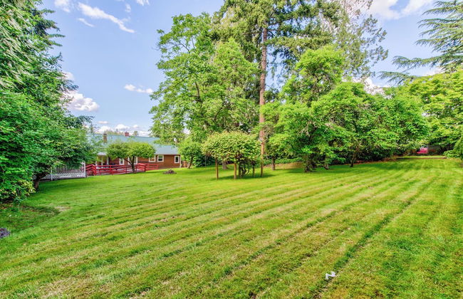 Private park in a cozy home next to I-90 huge yard - Photo 32