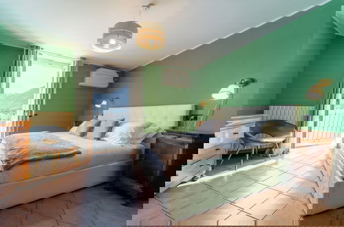 Foto 11 - Lakefront Retreat by Wonderful Italy