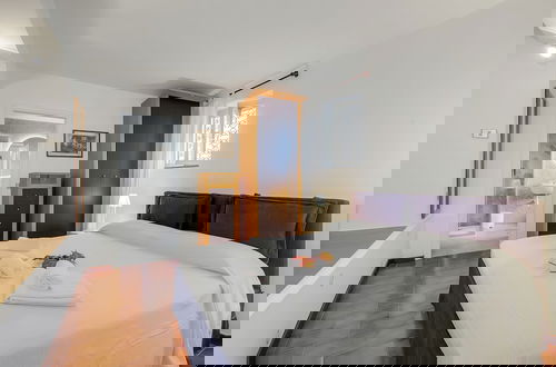 Photo 2 - Infinity Lake View Terraced Casa