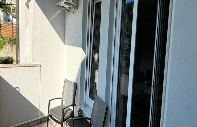 Modern & Charming - Free Private Parking - Photo 24
