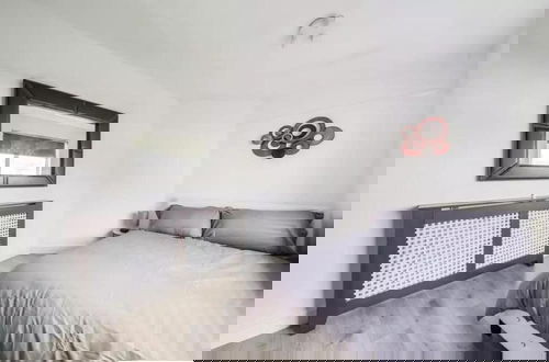 Photo 2 - 2br-sleeps6-parking-garden-nearlondon