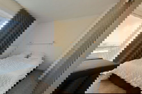 Photo 2 - Apartment With Terrace in Blankenberge