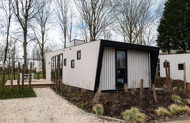 Modern Chalet by the River Maas - Foto 1