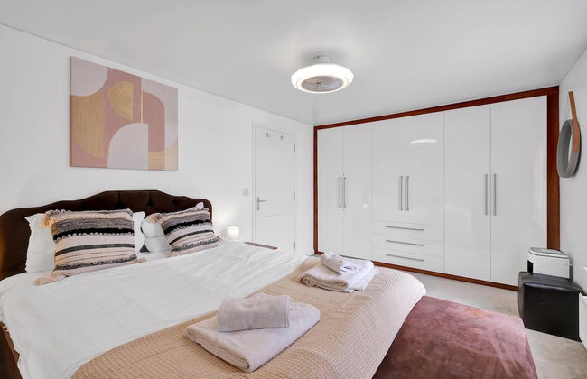 3 Bedroom and 2 Bath House with Balcony - Foto 4