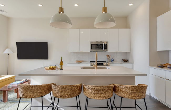 98 Degrees by Avantstay Covered Balcony Lounge Newly Built 4bdr Home - Foto 3