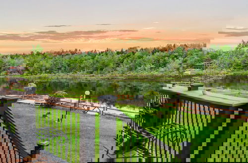 Photo 4 - Pocono Lakefront by Avantstay Dock Lake Access