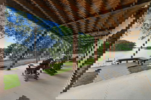 Photo 10 - Water Break at the Lake by Avantstay Lakefront Private Dock
