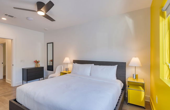 The Carter 505 by Avantstay 4BR Balcony - Photo 15