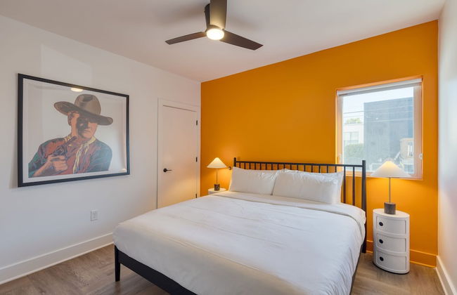 The Carter 505 by Avantstay 4BR Balcony - Photo 4