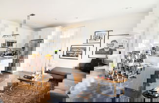 Foto 3 - Hart Suite 3 by Avantstay Gorgeous Town House w Modern Amenities in Nashville