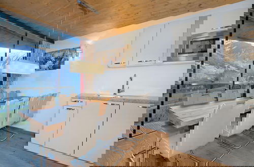 Foto 5 - Modern Apartment With Balcony and Access to Sauna