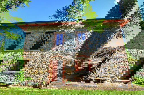 Photo 21 - Rustic Holiday Home in Ortignano