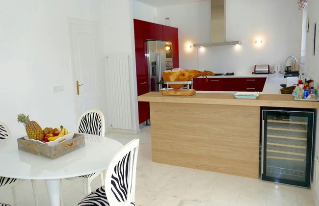 Villa With Golf-course Views - Photo 33