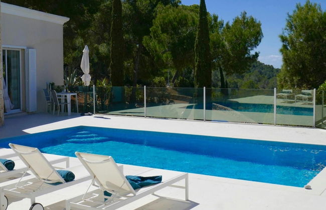 Villa With Golf-course Views - Photo 26