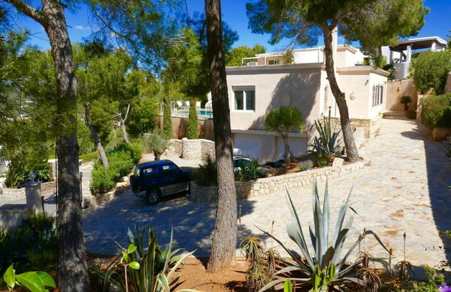 Villa With Golf-course Views - Photo 38