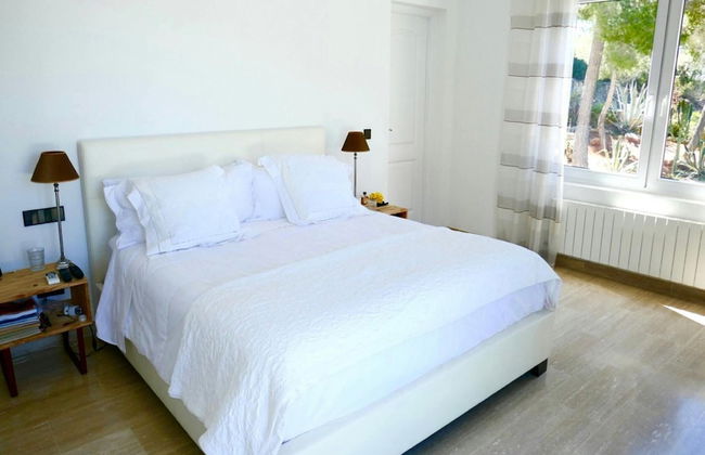 Villa With Golf-course Views - Photo 5