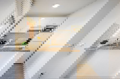 Foto 5 - Charming Apartment Near Beach