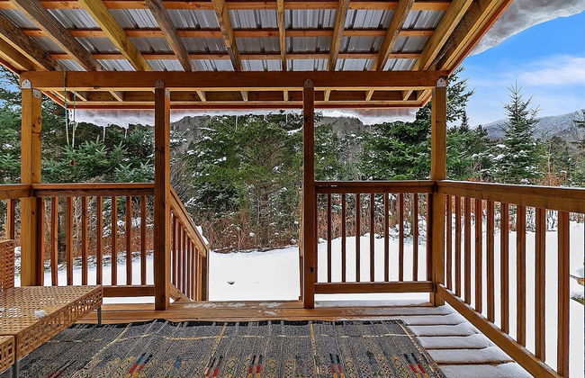 Modern Log Cabin With Skiing & Work-friendly Setup 3 Bedroom Home - Foto 27
