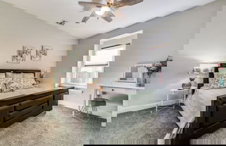 Photo 1 - 4BR Farmhouse N Po in Spencer