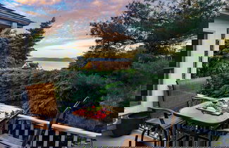 Foto 2 - Hudson River Views + Firepit, Patio, Dog Run, Game Room Stone Manor
