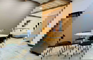 Photo 1 - w Glorious Loft w Elegant Balcony in Cali