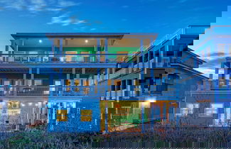 Foto 1 - Coastal Soiree Ocean Views Game Room Steps From Port Aransas Beaches