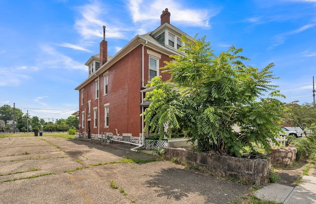 Cozy Renovated 19th Century Home, 5 Min to OSU! 3 Bedroom Home by Paula - Foto 34