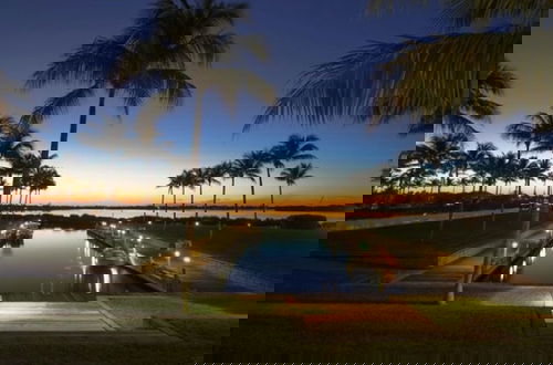 Foto 32 - Waterfront Luxury Villa With Spectacular Sunset Views And Boat Slip 3 Bedroom Townhouse by RedAwning