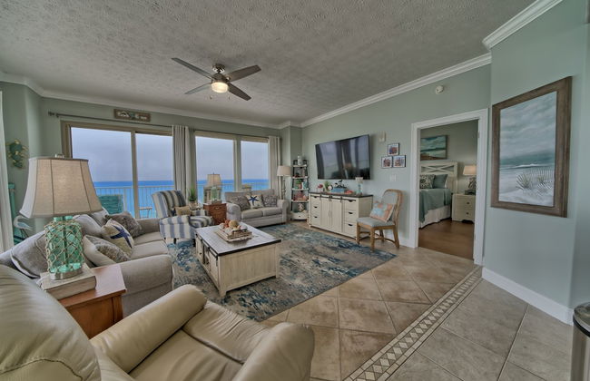 Unit 1501 2 Bedroom Condo by RedAwning - Photo 14