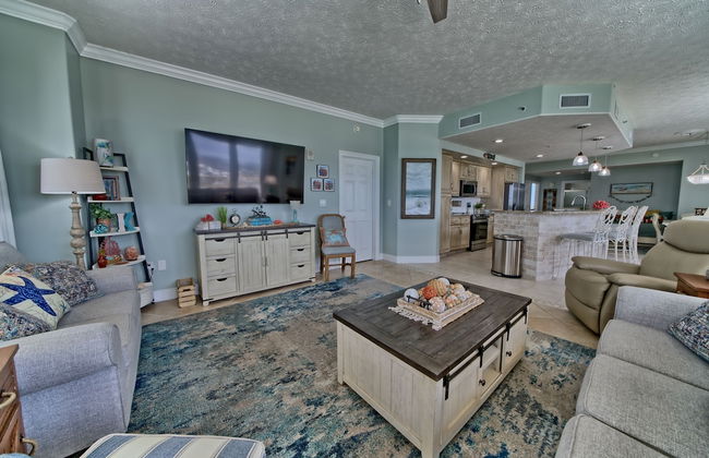 Unit 1501 2 Bedroom Condo by RedAwning - Photo 17
