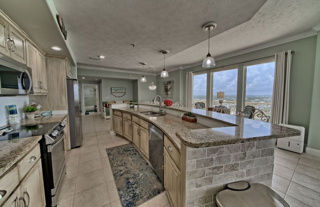 Unit 1501 2 Bedroom Condo by RedAwning - Photo 12