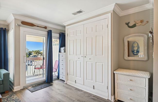Sandpiper Cove 8245 Studio Bedroom Condo by RedAwning - Photo 33