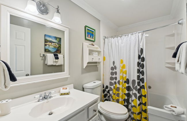 Sandpiper Cove 8245 Studio Bedroom Condo by RedAwning - Photo 10