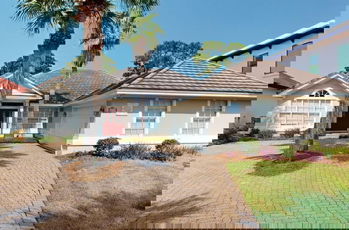 Foto 1 - Worth The Wait 3 Bedroom Home by RedAwning