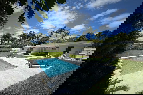 Photo 11 - Spacious 3BR Home 2 Baths Amazing Pool Area