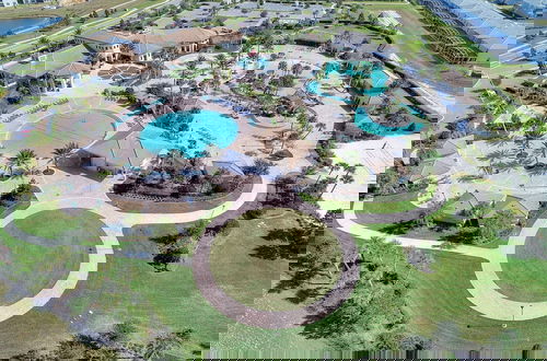 Foto 51 - Wonderland Sleeps 14 Free Waterparks and South Facing Pool