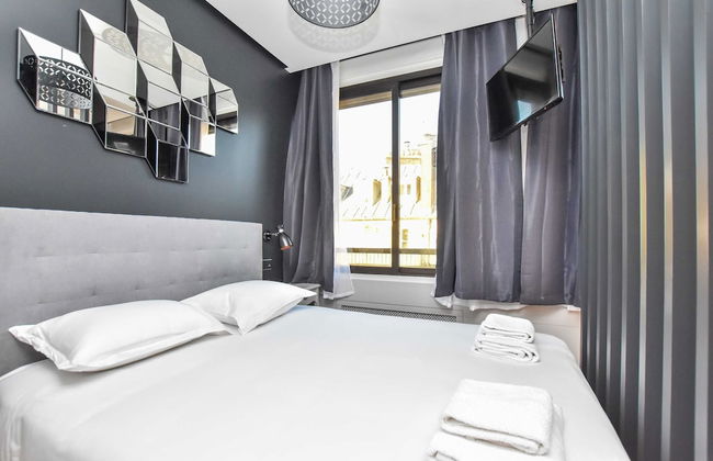 Chic Studio w/ Jacuzzi - 2P - Near Palais Garnier - Foto 1