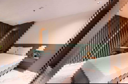 Foto 9 - Luxe Paradise Suites Hotel Hoang Cau