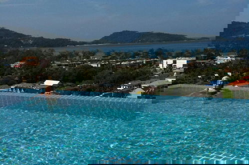Foto 13 - Luxurious 45sqm Apartment in Peaceful Patong Location